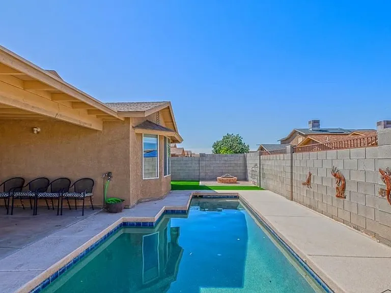 4080 S Sunlight Way — Photo 3