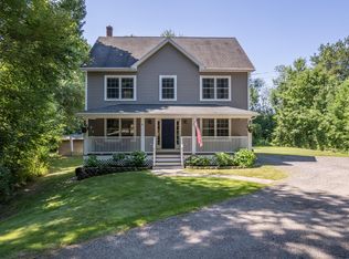 4 Cornerstone Dr, Brunswick, ME 04011