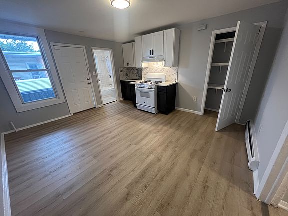 2nd image of 326 Grand St #3F