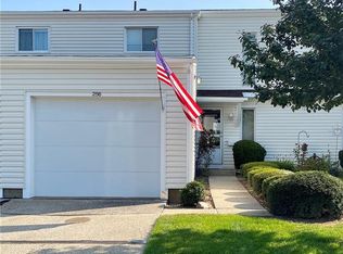 256 Deepwood Dr, Wadsworth, OH 44281