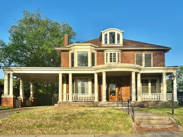 517 4th St, Boonville, MO 65233