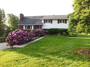 1886 Sample Rd, Allison Park, PA 15101