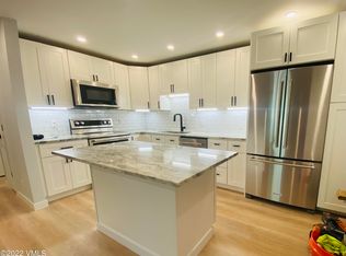 1061 W Beaver Creek Blvd SUITE H104, Avon, CO 81620