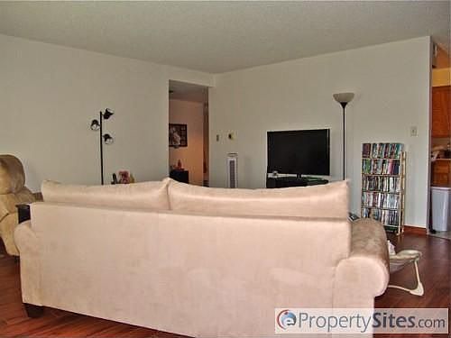 5th image of 12129 Beverly Blvd #1