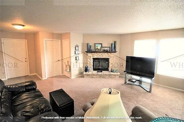 2708 Margesson Xing — Photo 3