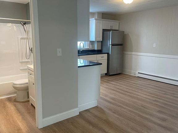 4th image of 38 Graham St #101