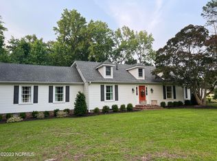 412 Oxford Rd, Greenville, NC 27858