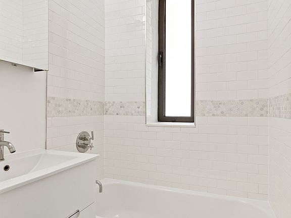 5th image of 220 W 24th St #2201G
