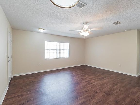 5th image of 506 Paulling Dr