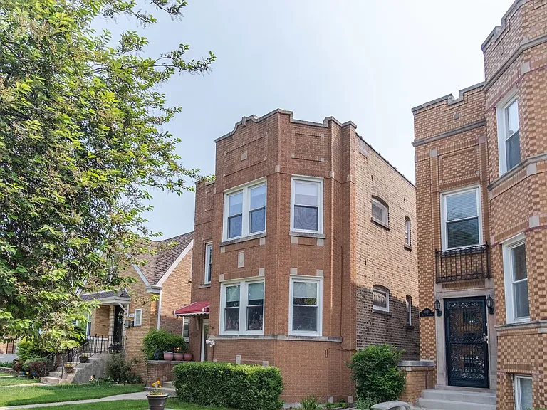 4931 N Menard Ave #2 — Photo 2