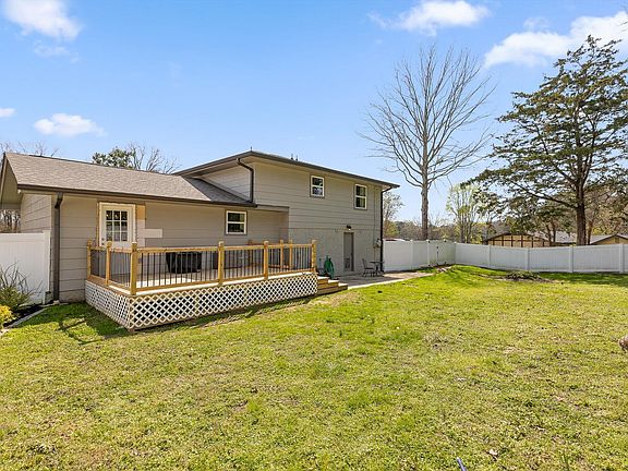 5th image of 109 Rolling Ridge Dr