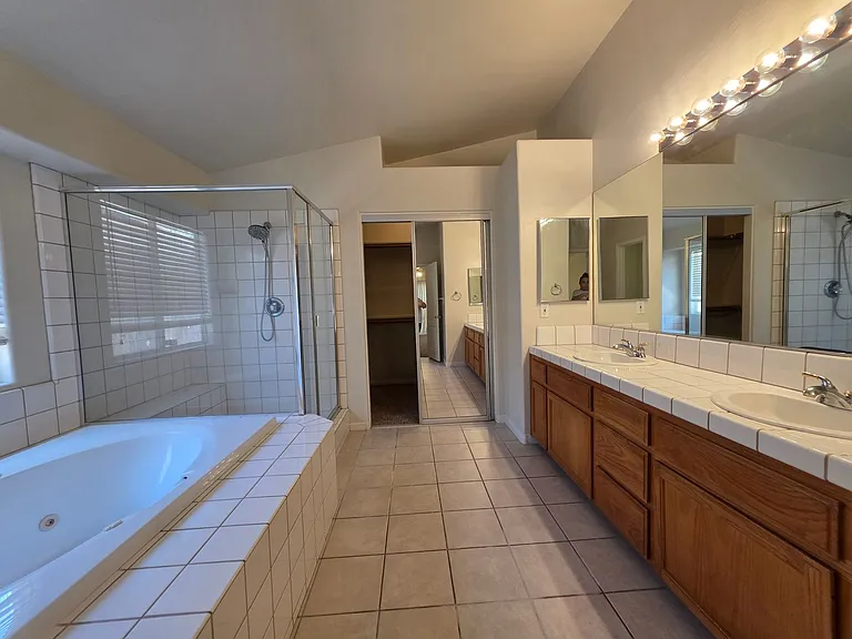 10104 Brookline Woods Dr — Photo 18