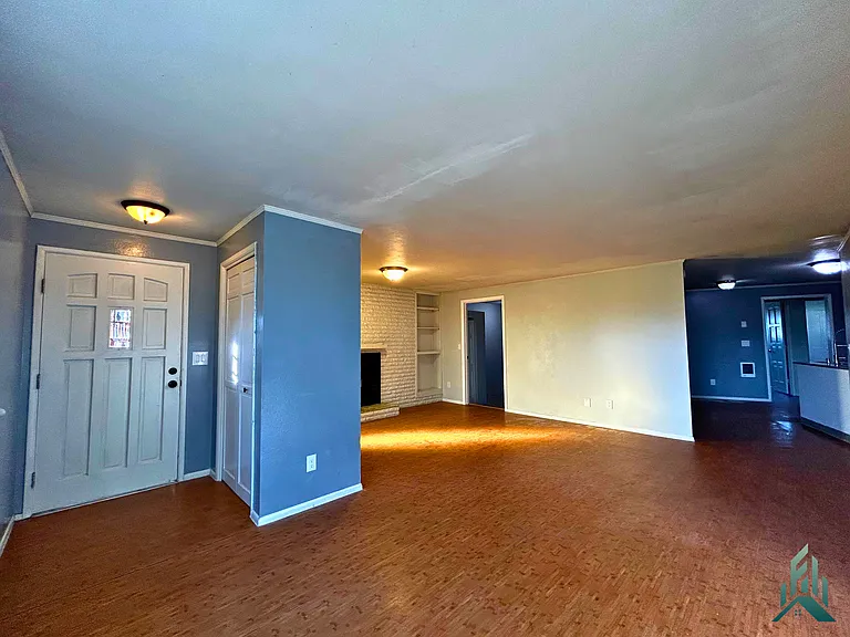 3223 Franklin Ave SE — Photo 3