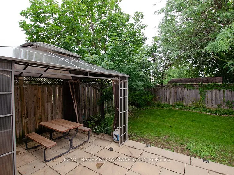 510 Beaver Ct — Photo 16
