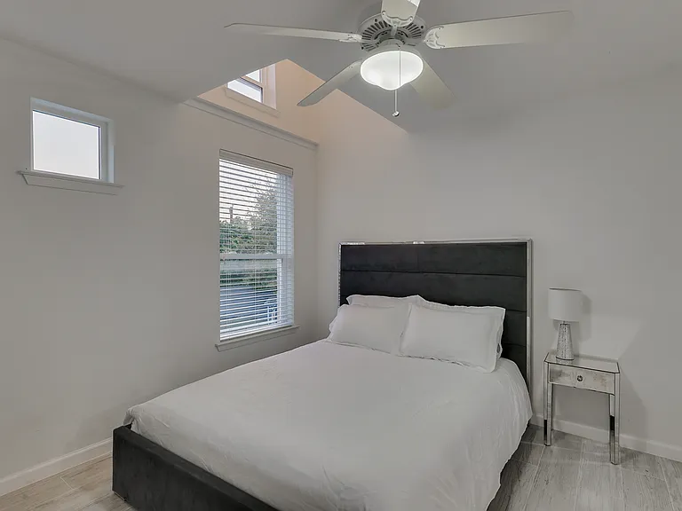 6319 Windmill Cir — Photo 17