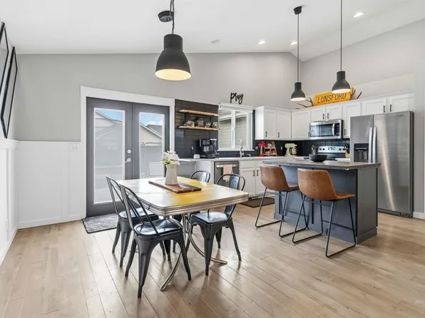 1350 W Jacksnipe Dr, Meridian, ID 83642
