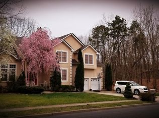 10 Berkshire Dr, Voorhees, NJ 08043