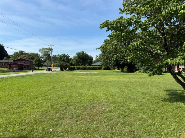10 Loving Rd, Bowling Green, KY 42101
