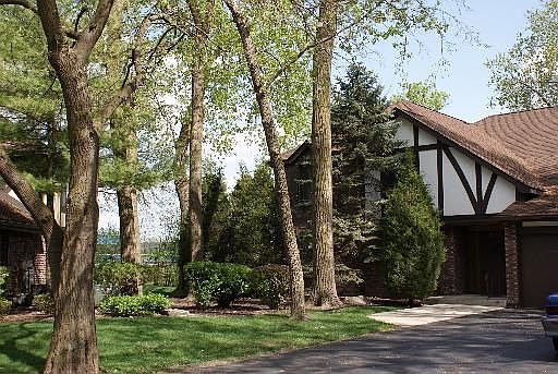 1st image of 8101 Willow Dr #71C