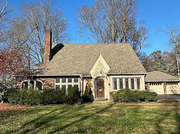 402 Kessler Boulevard East Dr