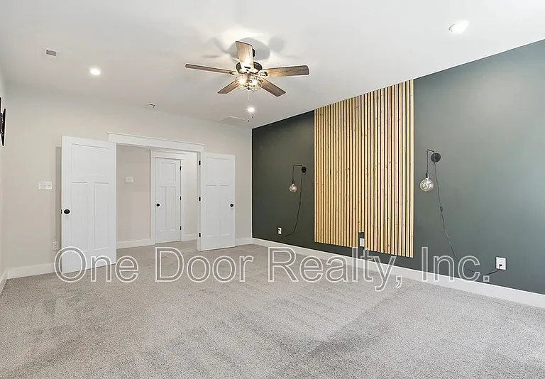 5320 Linkshire Ln — Photo 36