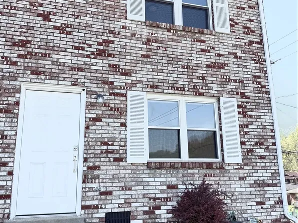 640 Cross Lanes Dr #6-7-8, Nitro, WV 25143