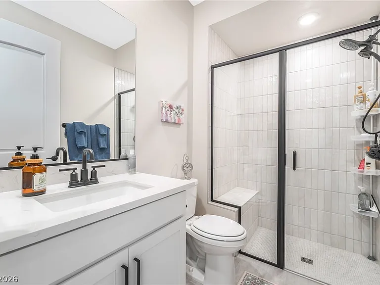 57 Lake Bluff Ct — Photo 20