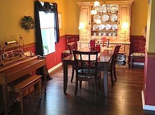 220 Lakeview Dr, Franklin, OH 45005