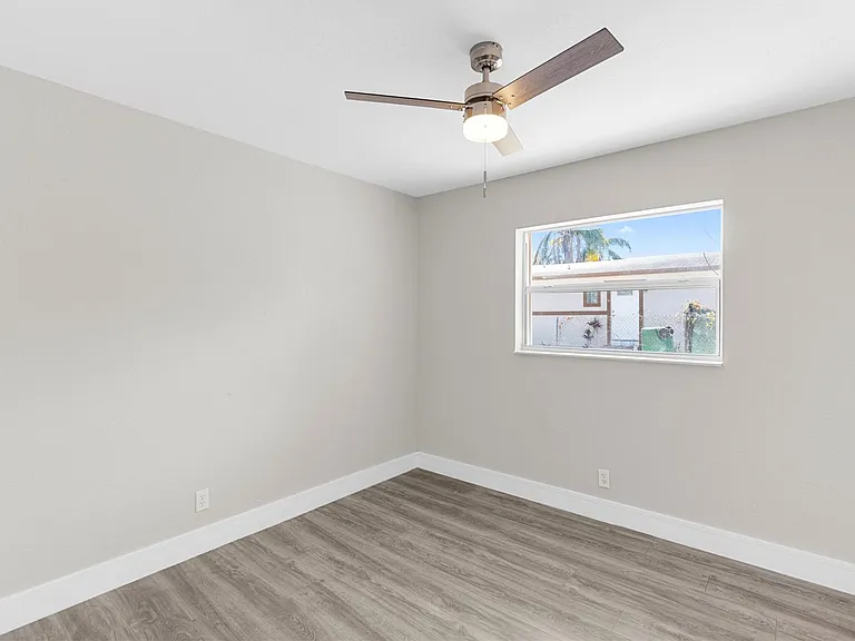 2171 NW 29th Ave — Photo 13