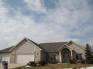 12921 Bordeaux Pl, Fort Wayne, IN 46845