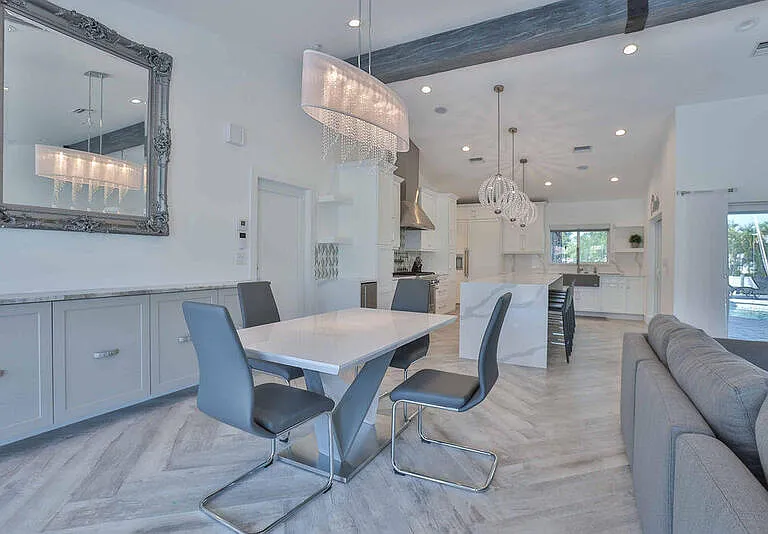 713 Forsyth St — Photo 16
