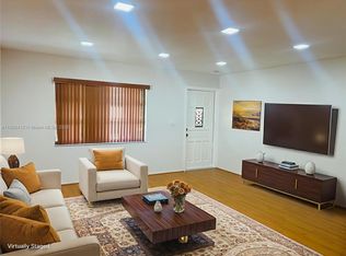 Mainlands Of Tamarac Lake, Tamarac, FL 33319