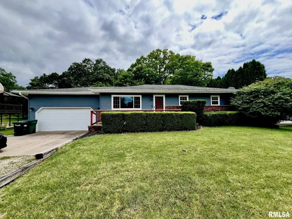 14 Apple Tree Ln, East Peoria, IL 61611