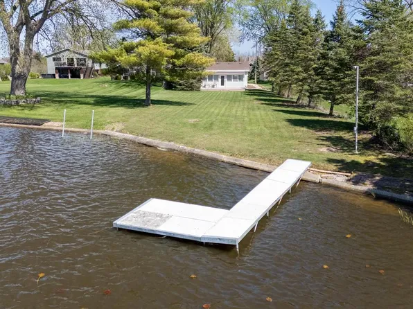 7652 East Wind Lake ROAD, Waterford, WI 53185