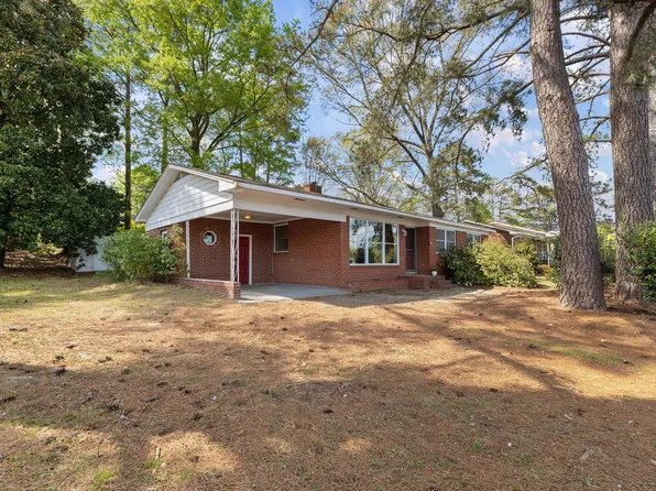 155 N Willow St, Angier, NC 27501