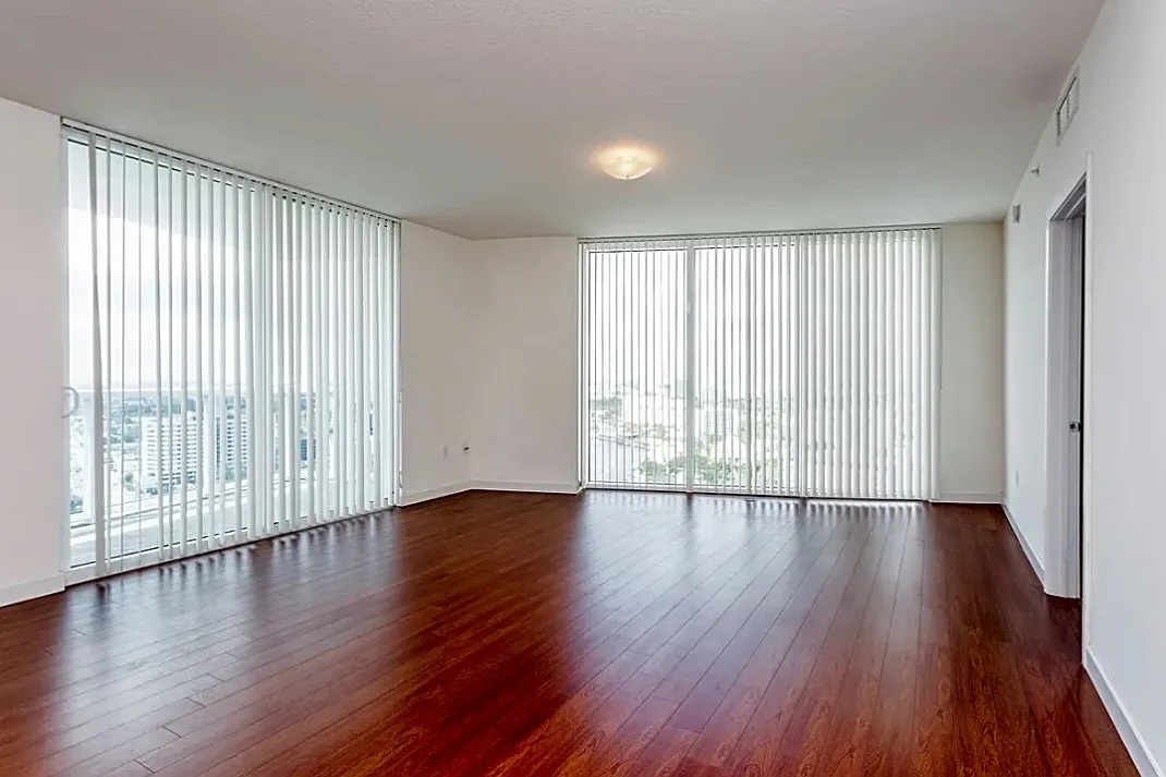 2 bed, 700 sqft, $2,950 — Photo 3