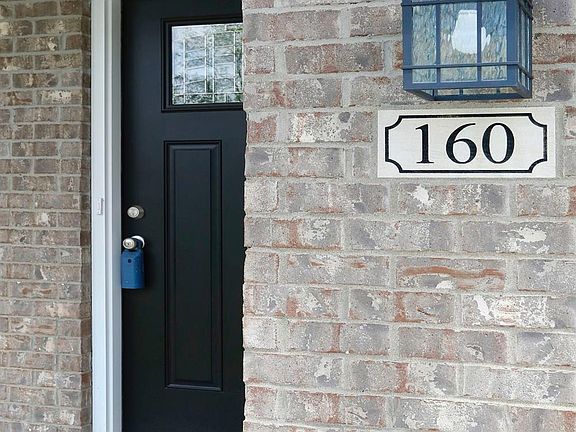 2nd image of 160 Hickory Ct