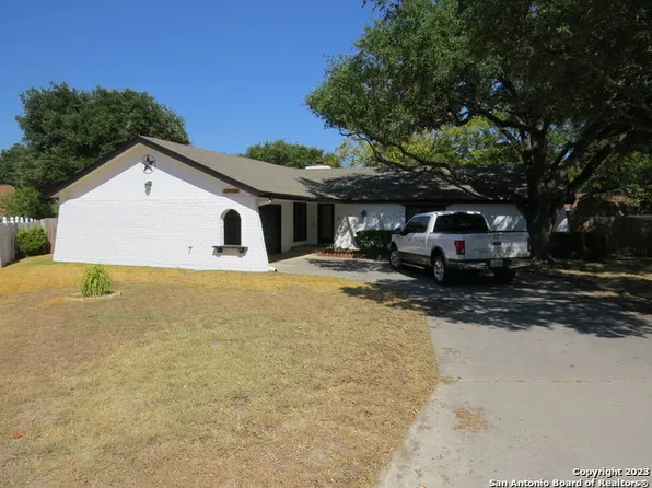 13906 Thebes Cir, Universal City, TX 78148