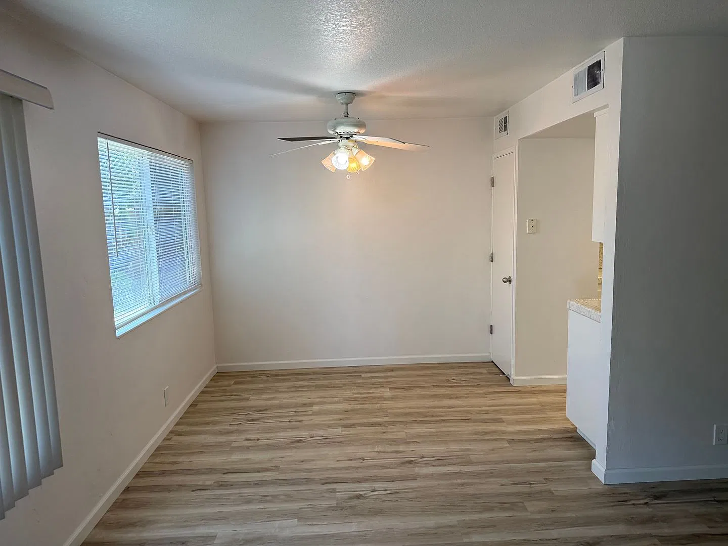 2BD/1BA Quadruplex Unit Near Liberty High - Available Now! — Photo 4