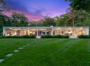 127 Two Holes Water Rd, East Hampton, NY 11937