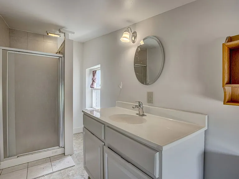 2235 Victor St #1B — Photo 19