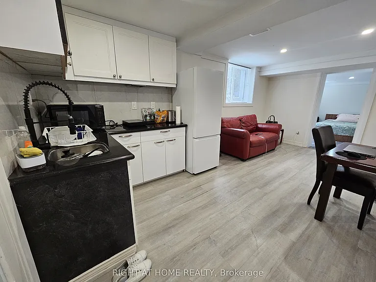 55 Dallas Rd #2 — Photo 1
