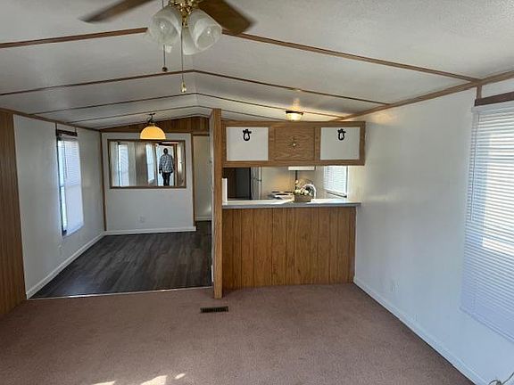 5th image of 128 Starwood Dr