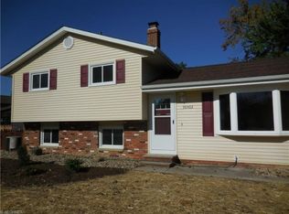 38403 Parkway Blvd, Willoughby, OH 44094