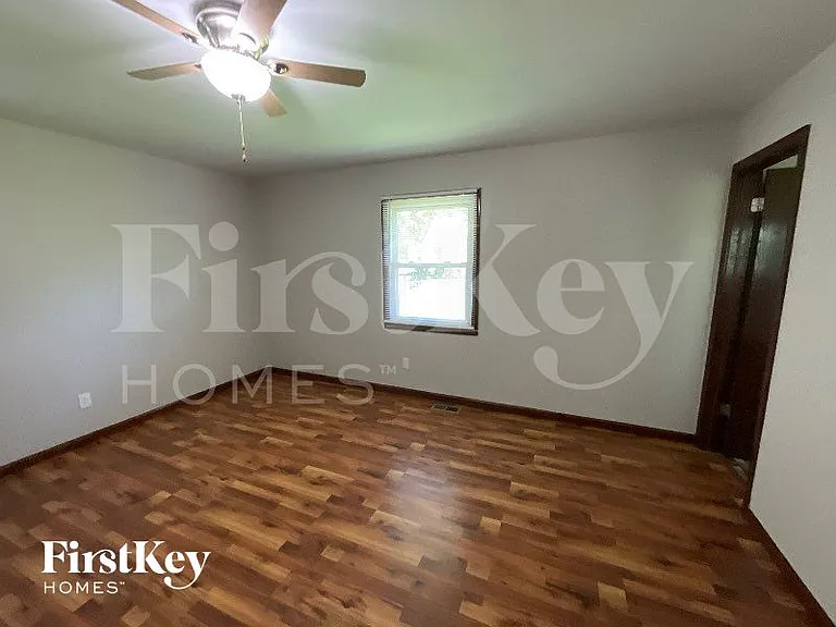 156 Dolores St — Photo 8