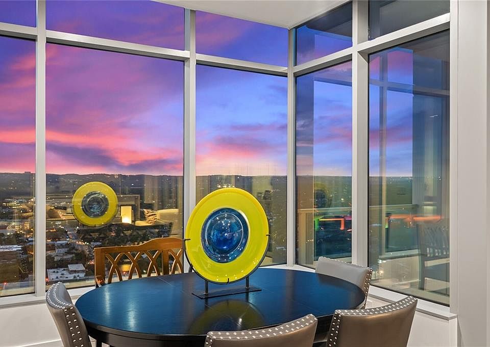 1st image of 501 West Ave #3304