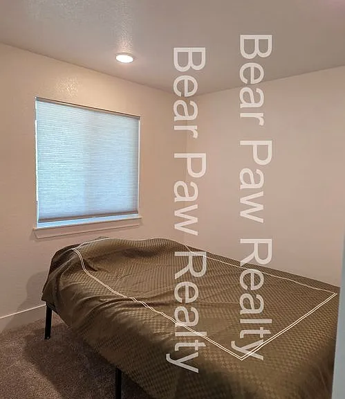 2912 Cribbon Ave — Photo 8