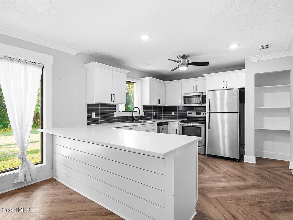 1st image of 121 McDowell Ave