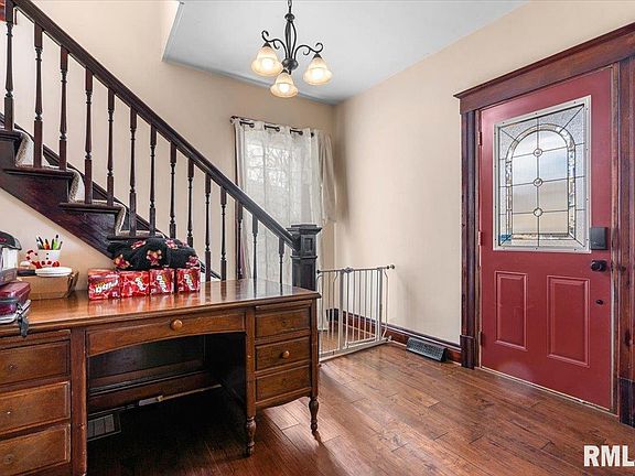 5th image of 236 N English Ave