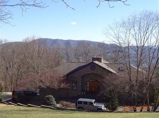 1503 Highland Cir, Blacksburg, VA 24060